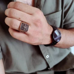 انگشتر مردانه طلاروس فروهر سیاه